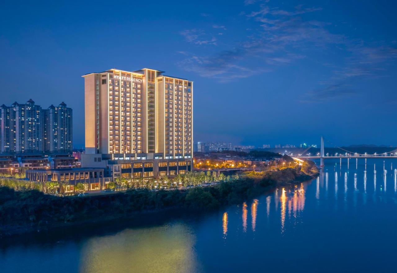 Hyatt Regency Zhuzhou Hotel Exterior photo